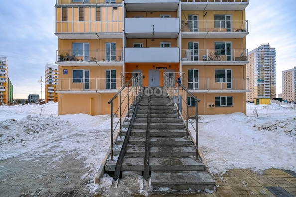 
   Продам 2-комнатную, 55.1 м², Николая Сотникова ул, 19

. Фото 4.