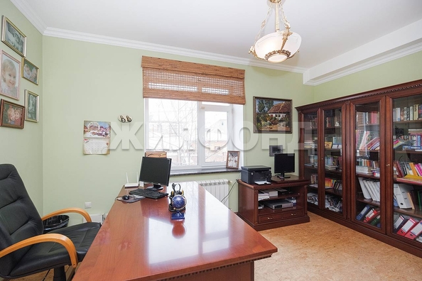 
   Продам дом, 556 м², Новосибирск

. Фото 12.