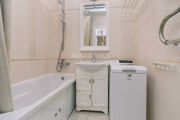 
   Продам 3-комнатную, 77.3 м², 2-й (4 мкр.) кв-л, 204/1

. Фото 12.