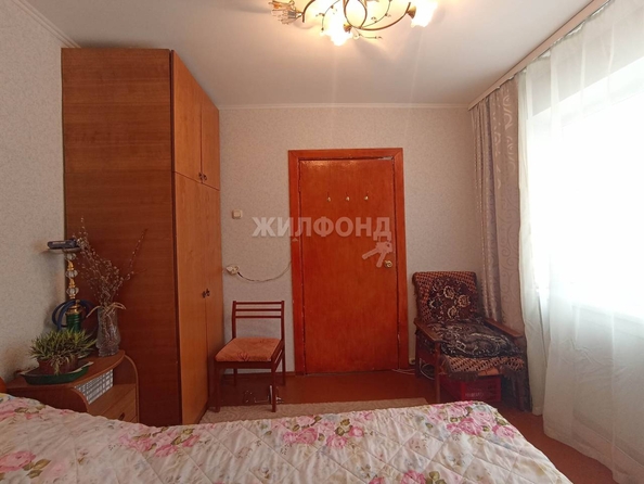 
   Продам 3-комнатную, 48 м², Петухова ул, 108

. Фото 7.