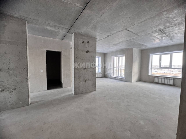 
   Продам 3-комнатную, 80 м², Солнечная ул, 3

. Фото 7.