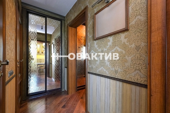 
   Продам 2-комнатную, 50 м², В. Высоцкого ул, 50/3

. Фото 12.