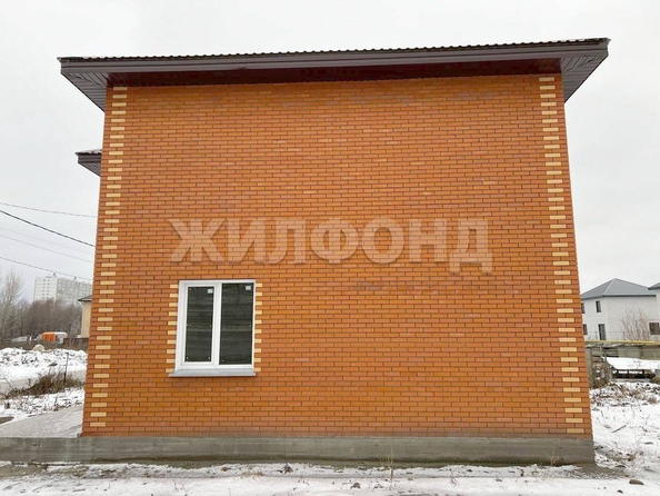 
   Продам дом, 122.5 м², Новосибирск

. Фото 3.