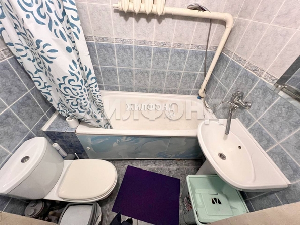 
   Продам дом, 61.3 м², Новосибирск

. Фото 12.