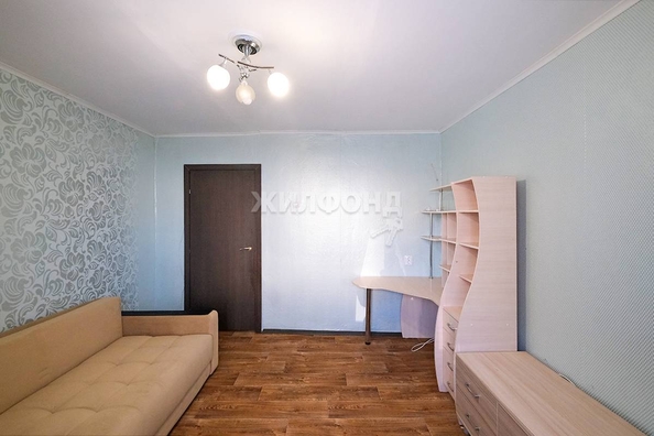 
   Продам 3-комнатную, 84.2 м², Связистов ул, 13

. Фото 2.