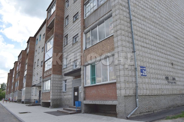 
   Продам 1-комнатную, 46.8 м², 2 кв-л, 28

. Фото 2.