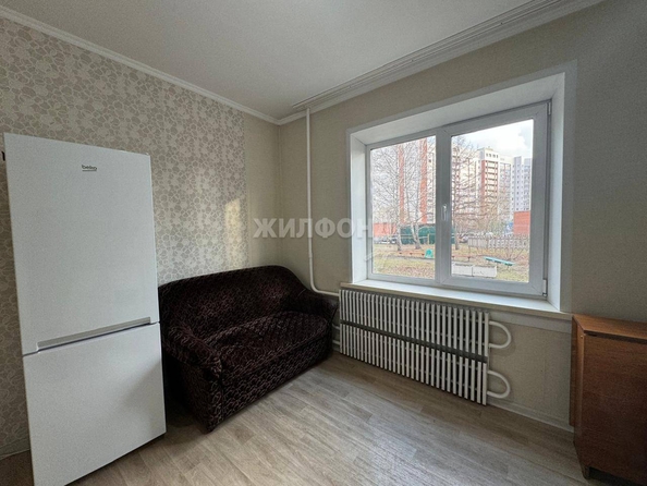 
   Продам 1-комнатную, 37.1 м², 2-й (4 мкр.) кв-л, 206

. Фото 5.