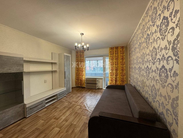 
   Продам 1-комнатную, 37.1 м², 2-й (4 мкр.) кв-л, 206

. Фото 6.