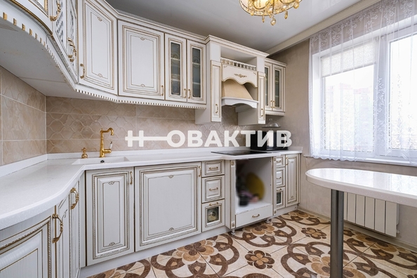 
   Продам 4-комнатную, 77.1 м², Тульская ул, 90

. Фото 1.