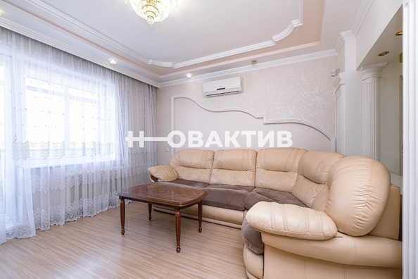 
   Продам 4-комнатную, 77.1 м², Тульская ул, 90

. Фото 9.