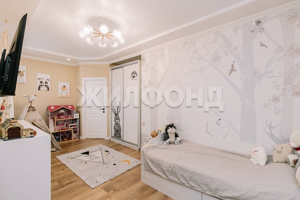 
   Продам 4-комнатную, 133.7 м², Ленинградская ул, 101/2

. Фото 20.
