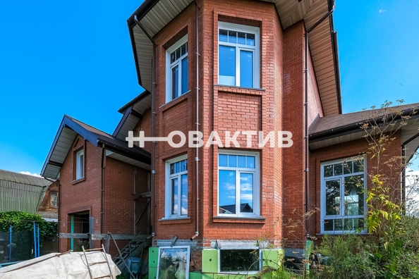 
   Продам коттедж, 352.4 м², Новолуговое

. Фото 11.