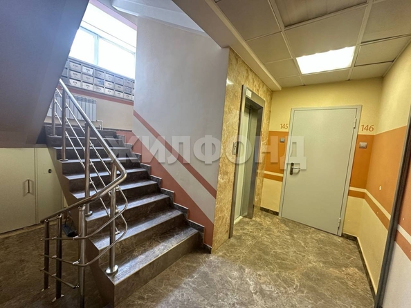 
   Продам 1-комнатную, 38 м², Краснообск, 4

. Фото 13.