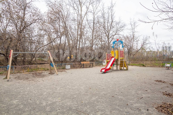 
   Продам 3-комнатную, 55 м², Первомайская ул, 204а

. Фото 5.