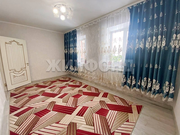 
   Продам дом, 127.8 м², Новосибирск

. Фото 4.
