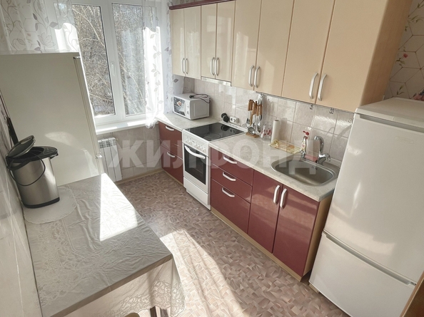 
  Сдам в аренду 2-комнатную квартиру, 44 м², Новосибирск

. Фото 1.