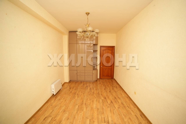
   Продам 1-комнатную, 42.9 м², Садовая ул, 17

. Фото 6.