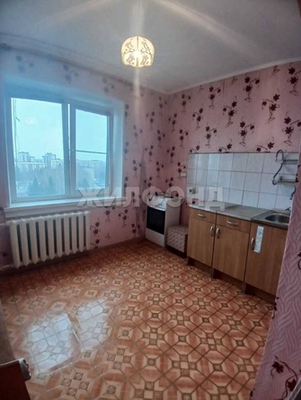 
   Продам 1-комнатную, 38 м², 2-й (4 мкр.) кв-л, 202

. Фото 1.