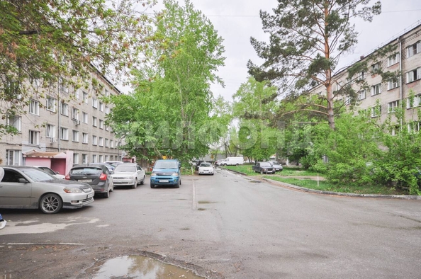 
   Продам 2-комнатную, 46.2 м², Петухова ул, 55

. Фото 4.
