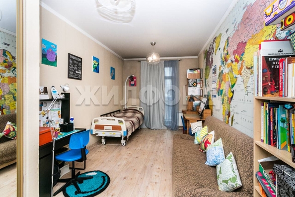 
   Продам 4-комнатную, 111.8 м², Урицкого ул, 13

. Фото 12.