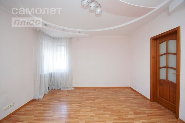 
   Продам 5-комнатную, 210 м², Омская ул, 115/1

. Фото 10.