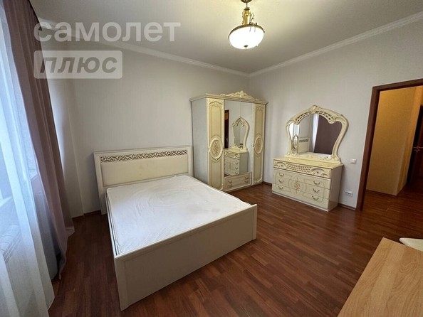 
   Продам 3-комнатную, 67.7 м², Кемеровская ул, 24

. Фото 3.