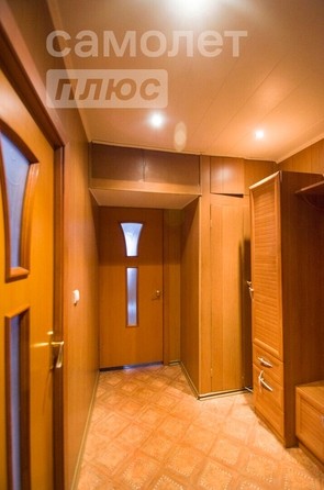 
   Продам 4-комнатную, 58 м², Сергея Тюленина ул, 11

. Фото 4.