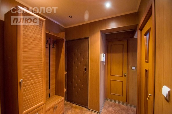 
   Продам 4-комнатную, 58 м², Сергея Тюленина ул, 11

. Фото 5.