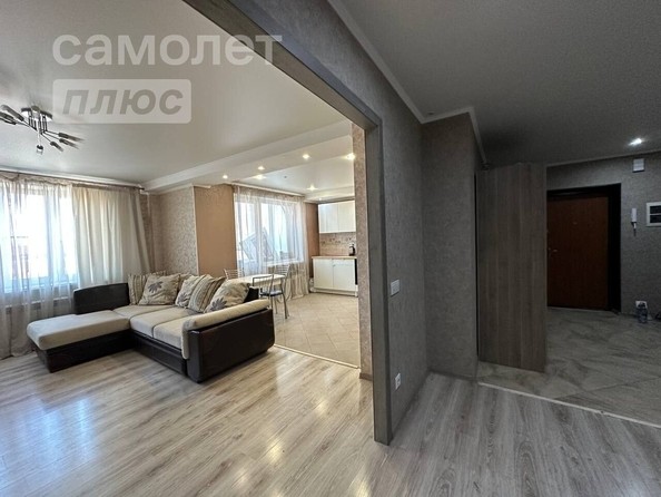 
   Продам 2-комнатную, 78 м², Конева ул, 8к1

. Фото 4.