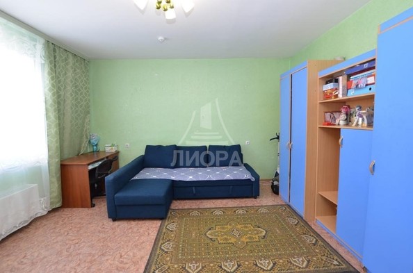 
   Продам 2-комнатную, 62 м², Бисяриной ул, 3

. Фото 1.