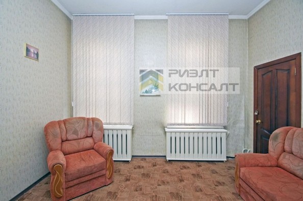
   Продам дом, 310 м², Омск

. Фото 1.