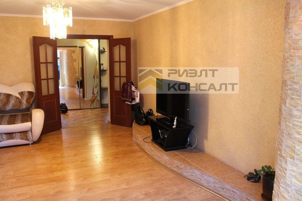 
   Продам 2-комнатную, 61.1 м², Сергея Тюленина ул, 3к2

. Фото 5.