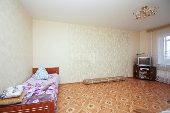 
   Продам 1-комнатную, 38.6 м², Омская ул, 162

. Фото 9.
