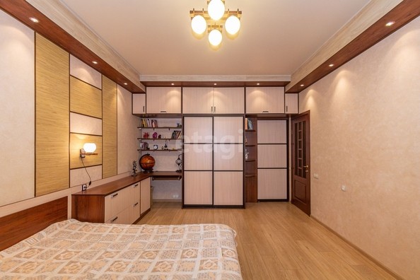 
   Продам 3-комнатную, 76.6 м², Маршала Жукова ул, 107

. Фото 13.