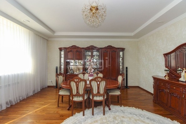
   Продам дом, 460 м², Омск

. Фото 12.