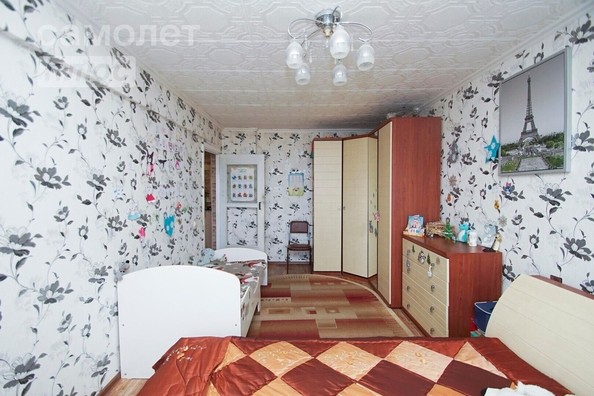 
   Продам 3-комнатную, 76 м², Сибирский пер, 8

. Фото 2.