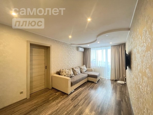 
   Продам 3-комнатную, 63.6 м², Майорова ул, 31

. Фото 1.