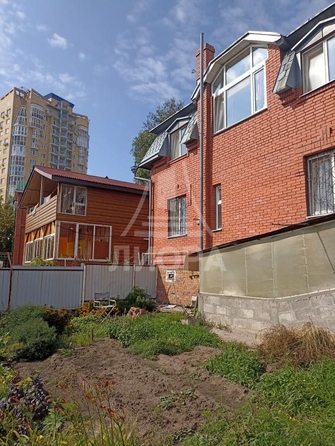 
   Продам коттедж, 219.3 м², Омск

. Фото 7.