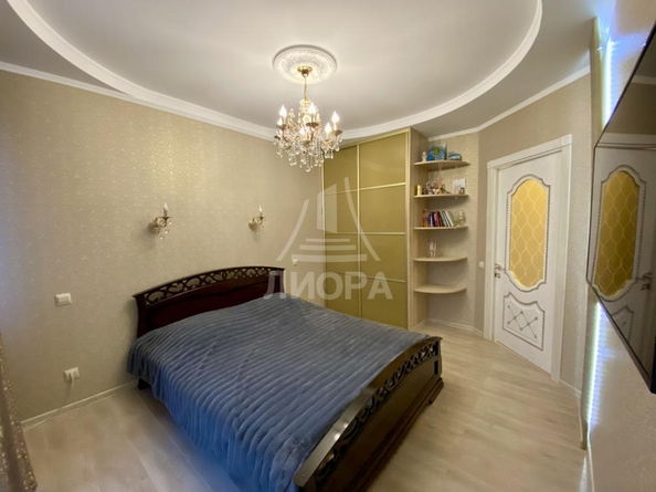 
   Продам 3-комнатную, 73 м², Линия 13-я ул, 37/2

. Фото 4.