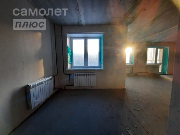 
   Продам 2-комнатную, 60.6 м², Малиновского ул, 18к1

. Фото 2.