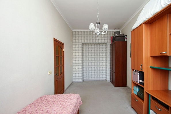 
   Продам 3-комнатную, 63 м², Декабристов ул, 157

. Фото 4.