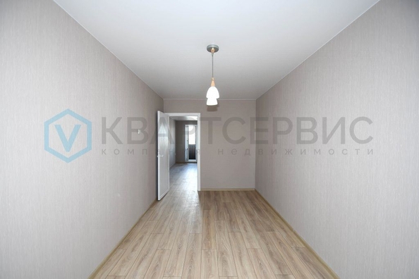 
   Продам 3-комнатную, 60.9 м², Марченко ул, 9

. Фото 3.