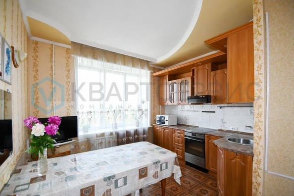 
   Продам 3-комнатную, 83.6 м², Красина ул, 4

. Фото 7.