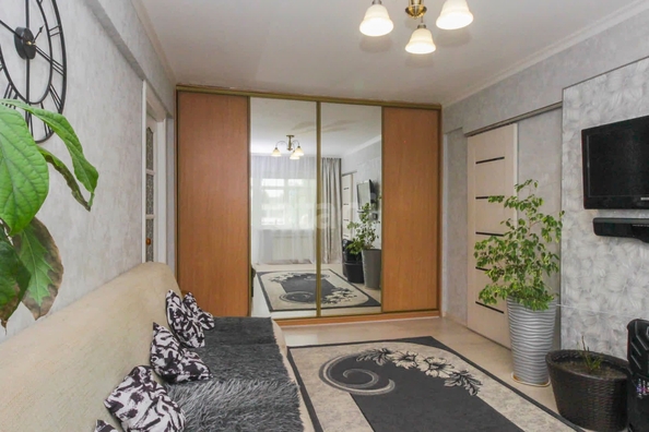 
   Продам 3-комнатную, 60 м², Лукашевича ул, 11Б

. Фото 4.