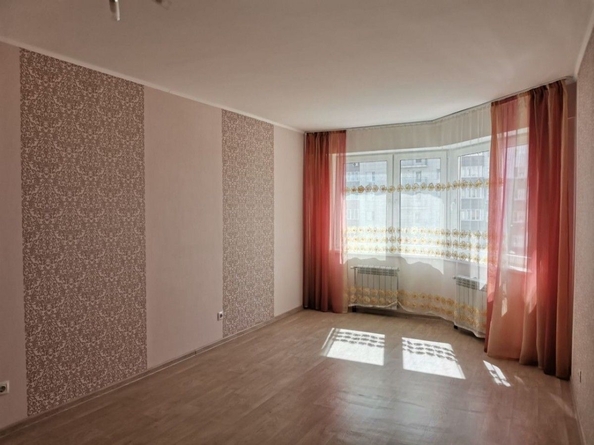 
   Продам 1-комнатную, 45 м², Конева ул, 8к1

. Фото 5.