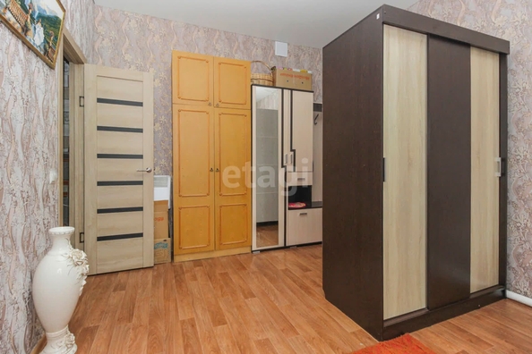 
   Продам 1-комнатную, 33.6 м², Ленина ул, 6

. Фото 2.