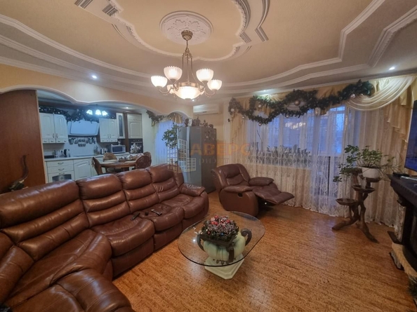 
   Продам 3-комнатную, 134.3 м², Перелета ул, 18

. Фото 6.