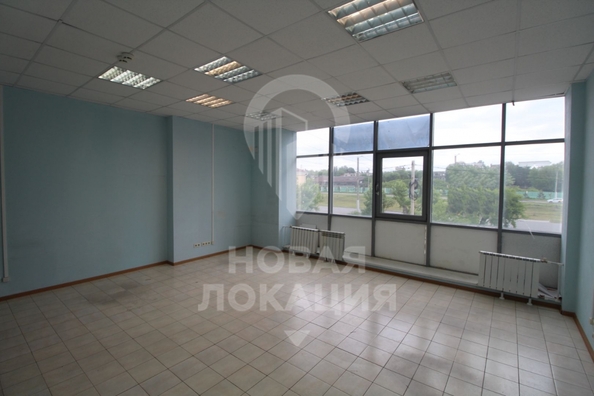 
   Сдам офис, 37.7 м², Богдана Хмельницкого ул, 232А

. Фото 2.