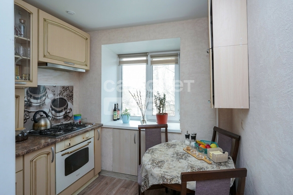 
  Продается 2-комн. квартира, 42 м², Молодогвардейская ул, д. 11
. Фото 3.