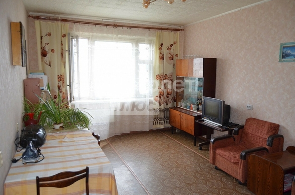 
  Продается 4-комн. квартира, 79.7 м², Омская ул, д. 108
. Фото 1.